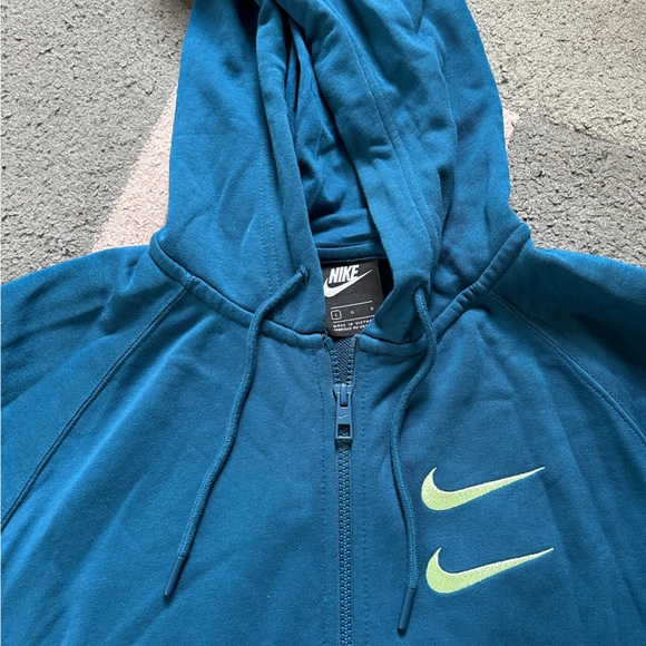 Men’s Nike Swoosh Zip-Through Hoodie - Picture 4 of 5